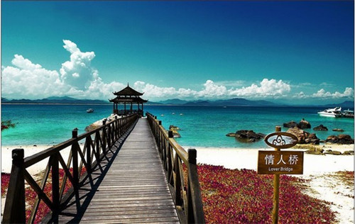 關山蓮花臺風景名勝區一天可以玩完嗎，蓮花山觀景臺走上去多久